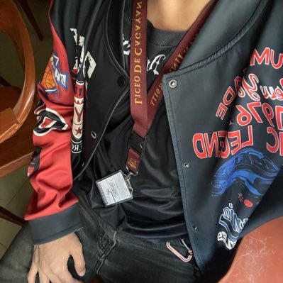 Zeearbs's profile picture. 20
6'0
⬇️⬇️