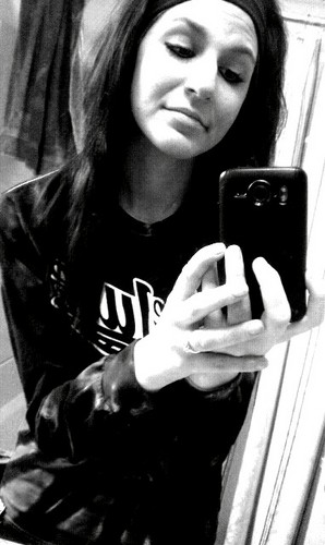 adriiiiiix3's profile picture. laced up