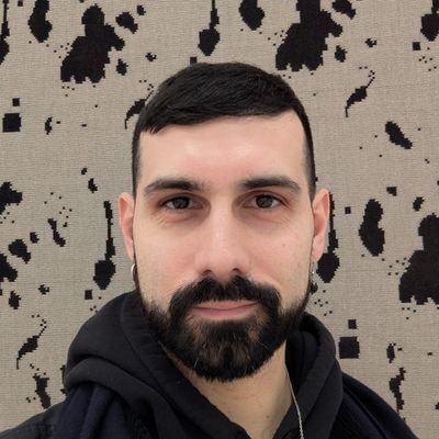 iosonomuma's profile picture. 