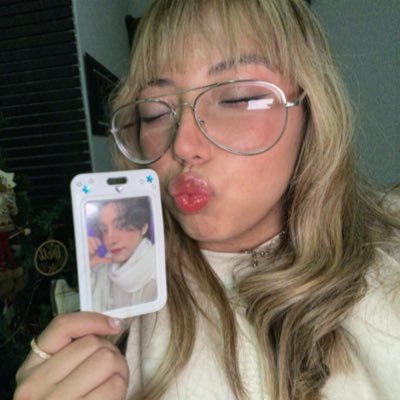 ͙֒˚ ♡ ༘ loui’s girl ⋆｡˚♡
@enhypen ⋆⭒˚.⋆