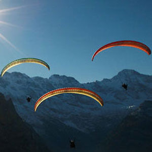 Videos all about paragliding from learning how to fly to acro flying.