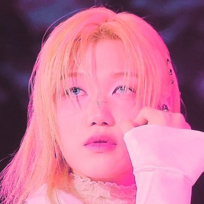 7y: christina aguilera jongseob is unique 🩷