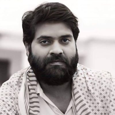 raiatul262's profile picture. तैरना ख़ुद नदी सिखाती है,
कूद डरने से कुछ नहीं होता।
-@raiatul262