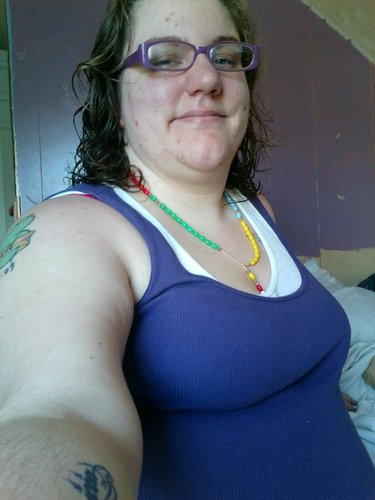 well im alisa im real and i take no shyt from any1 i listen 2 all kinds of music.