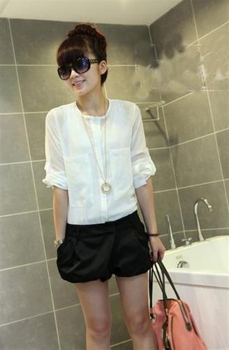 เสื้อผ้าและสินค้าจากเกาหลี สามารถเลือกซื้อได้