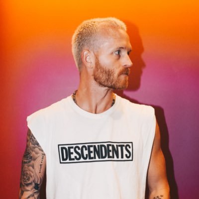 nickgross's profile picture. Founder @grosslabs 🌿 Drums with @girlfriendsxo 🥁 Building @findyourgrind & @bignoise 🌿 Investor in BEEUP, Breakaway and LAGC. Focused on the FUTURE.