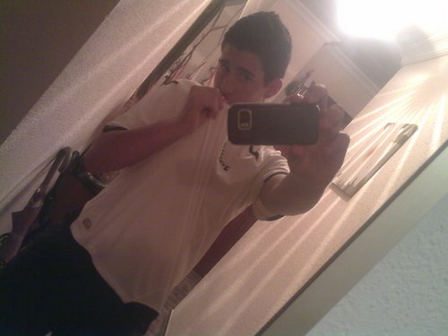 IsmaelSelvaDj's profile picture. Soy Dj 
Me gusta la música House,futbol,tenis y hacer mucho ejercicio.Soc un gran aficionat al Valencia C.F. Amunt!!