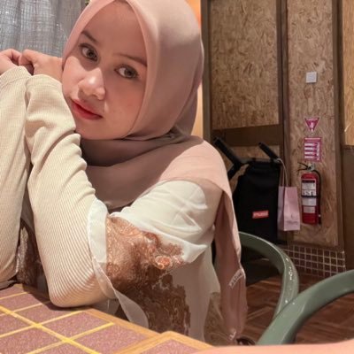 ErsintaMega's profile image
