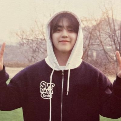 yunn 𝜗𝜚˚⋆ | fb yaa!