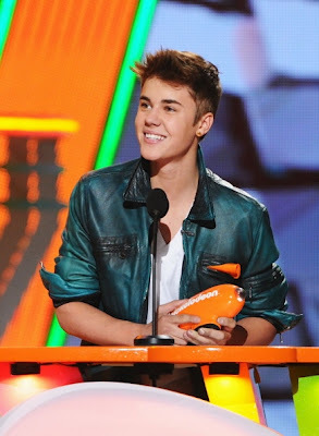 Amo a Justin Bieber como cual quier otra Bilieber:*
Next To You:* JB Me siguio Un 03 De diciembre I Love:* si me sigues te sigo:*