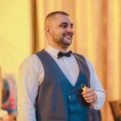 TA_X42069's profile picture. Toni | Entertainment junkie & investor 📈🍿
Making finance fun and the timeline entertaining. Gains, vibes & good times only.