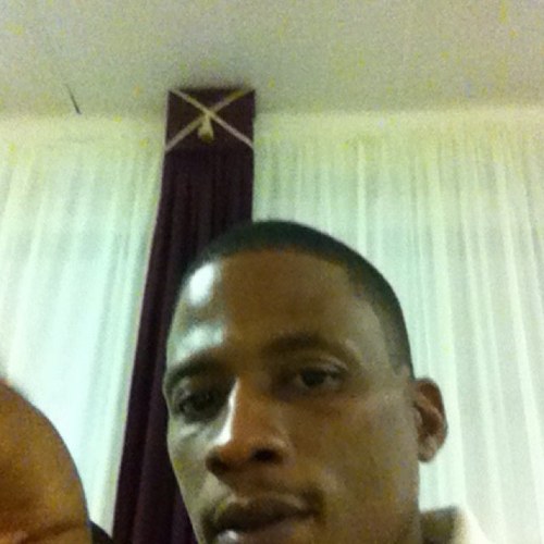 MacSupremee's profile picture. 