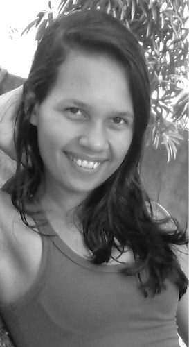 19 anos, romântica, as vezes meu idiota, amo a vida e amo a tds q mim amam...