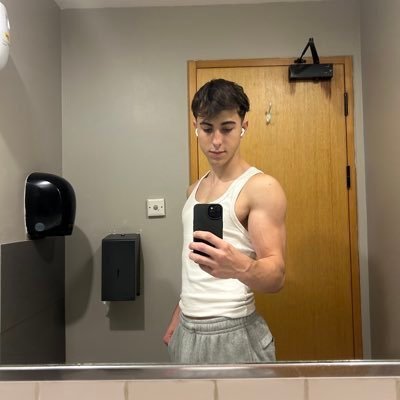 £56k drained. 3 months. You're next. 21 y/o Alpha | 6ft of control | Size 11.5 — made to crush egos {g Straight.
Ruthless. Unreachable. Customs | Skypes | Meets