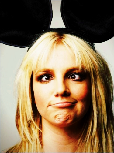 1,2,3 not only you and me(; (Not real Britney spears dumbass) °Single„ Bi°