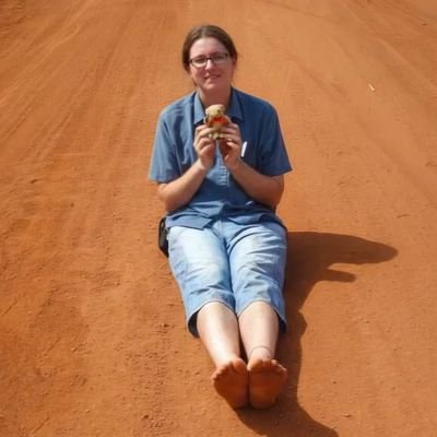 Barefoot 👣 Backpacker