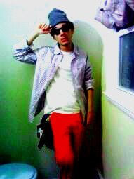 TylerrGotSwag's profile picture. @RealWizKhalifa Twin Brotherr