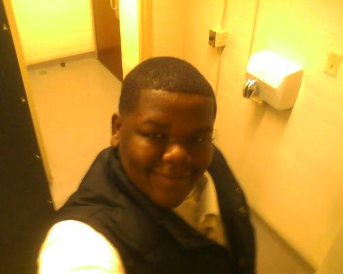 i amm a nice kind person love my friends and just ready to meet know people. i amm  16 years old