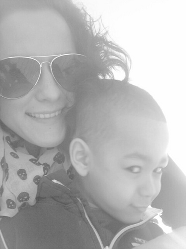 conny_evans's profile picture. ppl will throw dirt on you to make them look cleaner! #movingforward