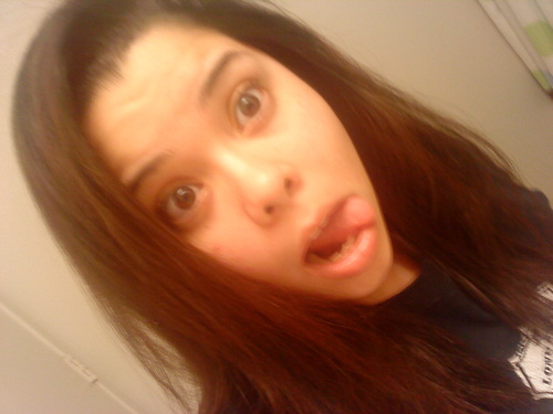 i am awesome and short an i love to be random :)