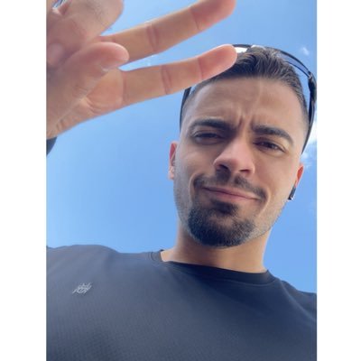 Leeo 🍷