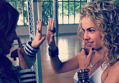 Criado para mostrar o Amor que sinto pela MELHOR banda do Mundo! Mas com palavras não posso demonstrar esse Amor!  LuAr ChaMel SoMic Amo Vocêis!