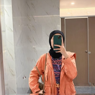 Nona Manis Kecap Sedap