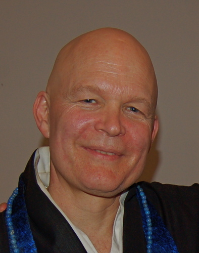 Bald guy who writes about ordinary amazing stuff, teaches Zen, and coaches leaders. Enjoy each step of the journey...