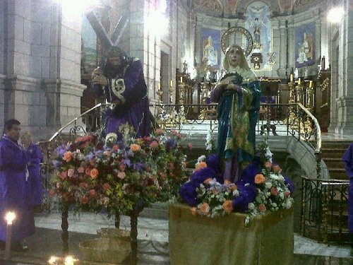 Economista ULA 1.989.  Docente Universitario. ULA (1991-1996)-UNET (desde 1997). Entera confianza en Dios Padre, Hijo y Espíritu Santo. Virgen Sagrada María.