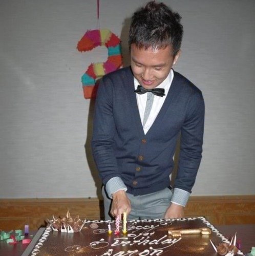 lAaronl777's profile picture. Learning to accept who I truly am. :)