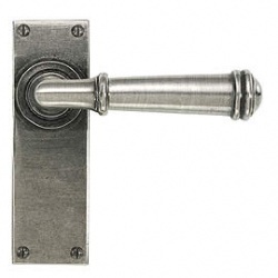 Based in Evesham, Worcestershire, we supply door handles kitchen handles window furniture cabinet fittings and front door furniture at trade prices online.