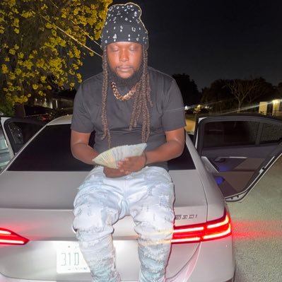 here for a good time not a long time broward county rapper 🎤🎧& dick slanger💦🍆🥜@deejbig last acct suspended 🤦🏾‍♂️#954 #gmt dm for features & collabs 🔥🔥