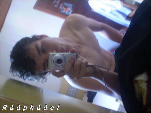 raaphaaelmoraes's profile picture. 