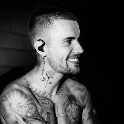 Biebz. | NOT @JustinBieber