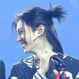 ''whever your heart goes, I'll become the backdrop for you''  • 26 • multi • she/her • 18+ • @hyunsunglixer & @saiIorhyucks 💙 free Palestine