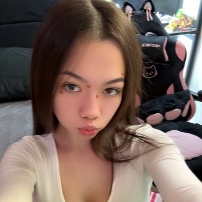 ℋ𝒾𝓈 ℱ𝒜𝒱 𝒫𝒜𝒮ℰ𝒩𝒢ℰℛღ♥︎