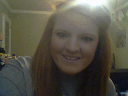 Im 15, play basketball, natural redhead, love to have fun, live in Arab, love to shop, and be with friends / family (: