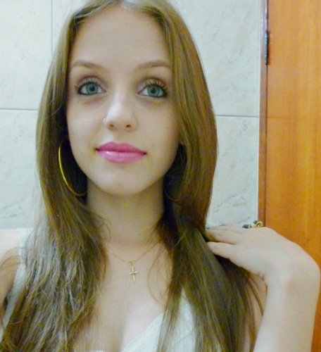 música, cinema, ler, família, noite, frio; leonina, 19 anos (: