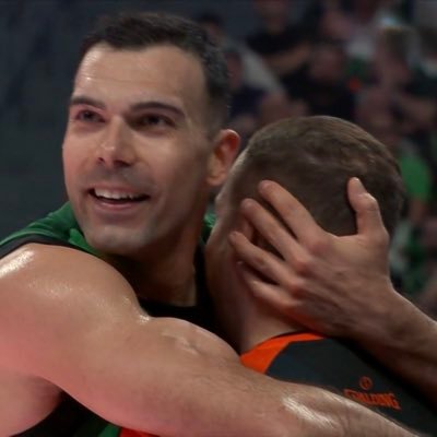 ΑΡΧΗΓΟΣ ΟΠΑΔΩΝ ΓΙΑΝΝΗ ΑΛΑΦΟΥΖΟΥ