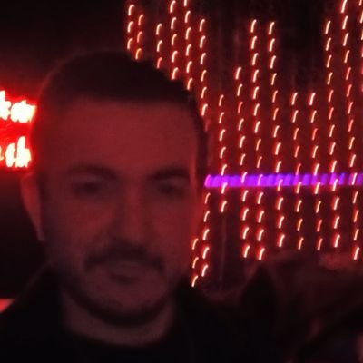 Milliyetçi Liberal Demokrat, Arkeonasyonalist, Ignostic Atheist, Cumhuriyetçi Toplum, Toplumcu, Devlet karşıtı