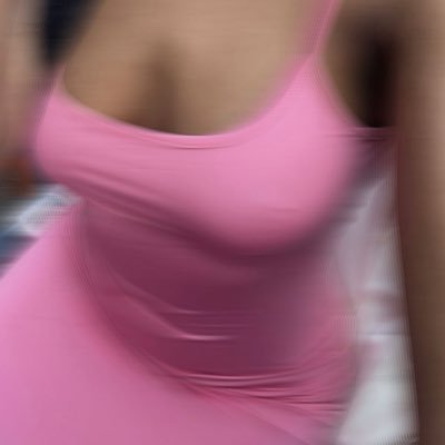 MaxSucka's profile picture. petit chocolate girl with a pretty mindset 🫶🏾