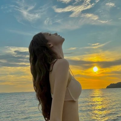 NeathNeathc16's profile picture. share ➡️📝