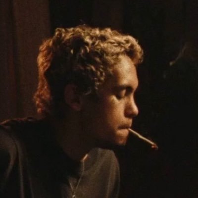 leo 🕯️