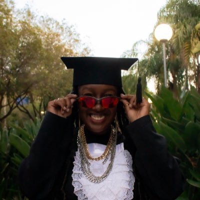 Lelê Alves. 👩🏽‍🏫📚