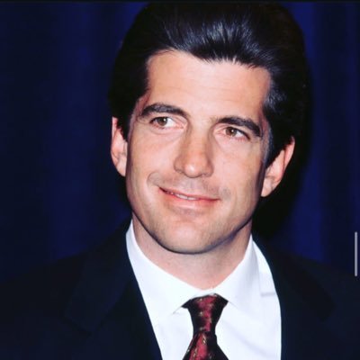 preserving the legacy of John F. Kennedy jr.(Parody Account) 🇺🇸🛎️⏳ Daily post and stories shared with admiration. Not affiliated with any official entity