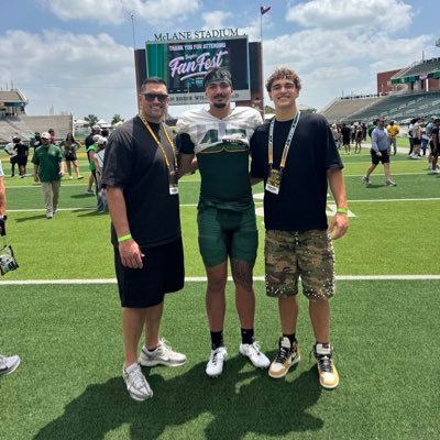 Dad of 4….💯 sports 🏈⚾️🏀🏐 @kaiwesley23 @steelerwesley34