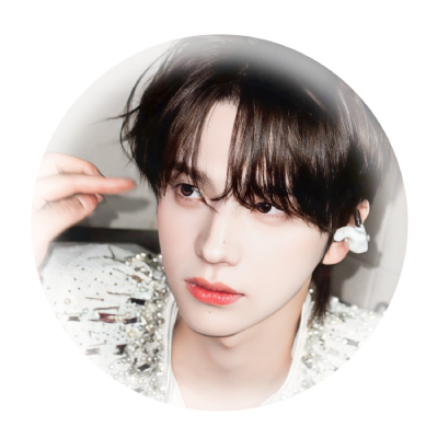 𝙎𝙃𝙄𝙉✮.ೃ࿔🌸🍓.✦ ݁