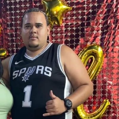 12/05/20 vó 🧓😞,
Eterno bruninho te amo irmão 😭🏴
Flamengo ⚫️🔴

Esther e Isaac 💙💜🥰🥰