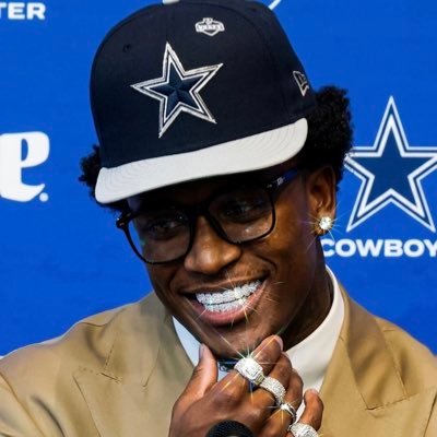 Digital Creator. 💻👨🏾‍🎨 
Ball Knower 🏈🎞️🎥
#CowboysNation ⭐️
@prodbyjerm_
IG: @ TheCowboysSyndicate
DM's are open for inquiries