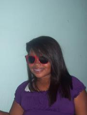 soy sencilla, alegre, honesta, sincera, sociable, amigable, super carismatica, coqueta... Y_Gordita